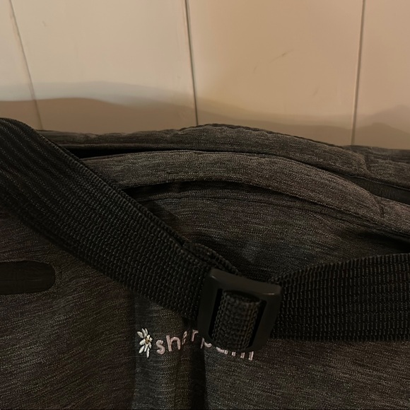 Sherpani FORCE Charcoal Slouchy Gym/Crossbody Bag - Picture 6 of 8